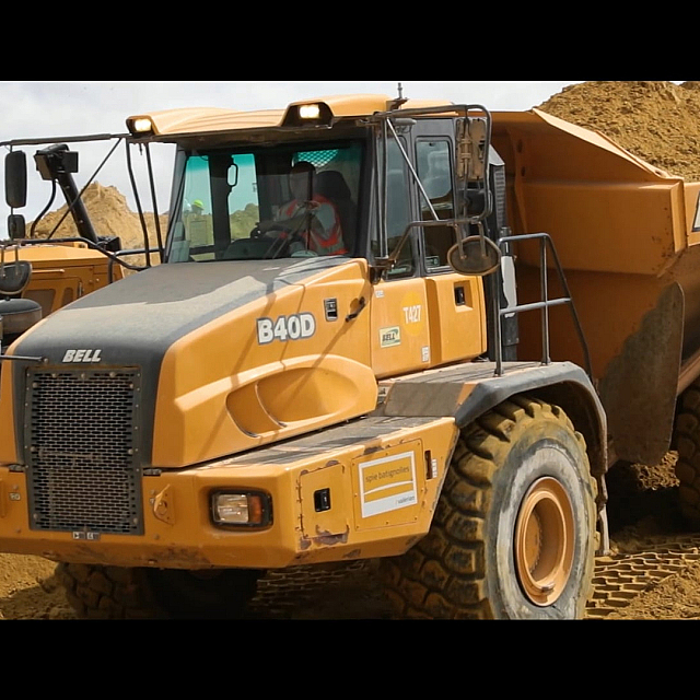 Spie Batignolles Valerian -Chantier CDG express – Mitry Mory – version longue Opération coup de poing sur le chantier du CDG express zone G et H