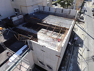 Time lapse de la construction d'un bunker radiologique à la clinique Tivoli de Bordeaux - Ce time lapse de chantier à durée 8 mois au cœur de Bordeaux.